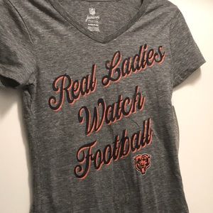 Real ladies watch football CHICAGO BEARS shirt